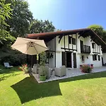Chez Garcia Bed & Breakfast 3*