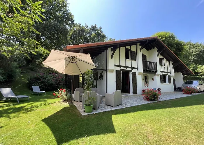 Chez Garcia Bed & Breakfast 3*